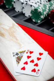 Pengguna dari beberapa kota besar Indonesia menggunakan aplikasi hiburan sport dan casino di ponsel mereka